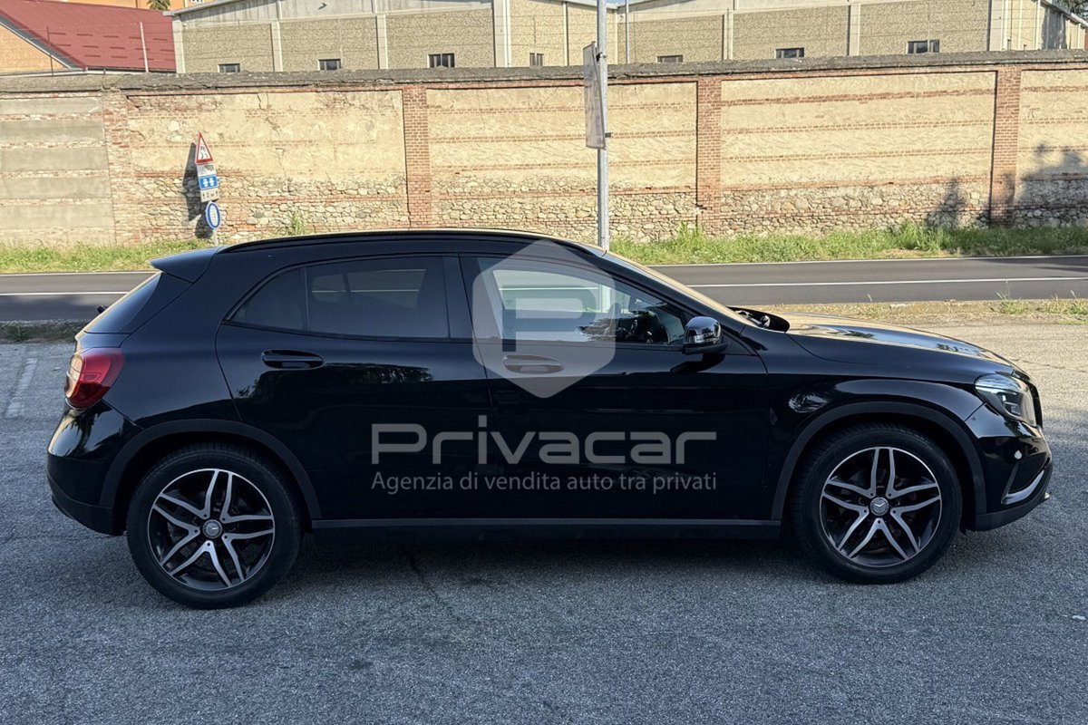 Mercedes-Benz GLA SUV 220 CDI Automatic 4Matic Sport (4)