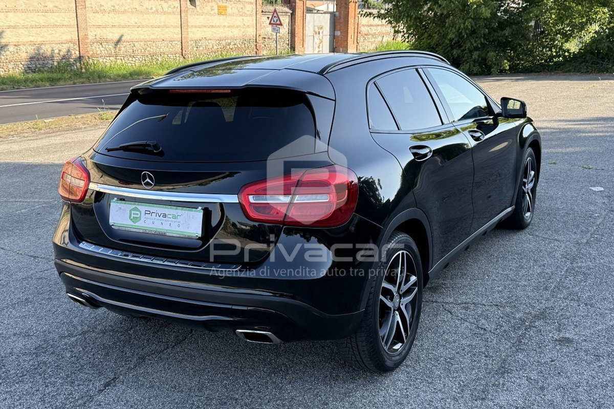 Mercedes-Benz GLA SUV 220 CDI Automatic 4Matic Sport (5)