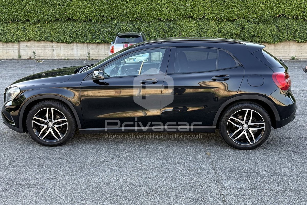 Mercedes-Benz GLA SUV 220 CDI Automatic 4Matic Sport (8)
