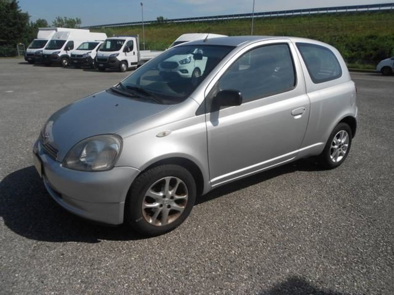 Toyota Yaris 16V cat 3 porte