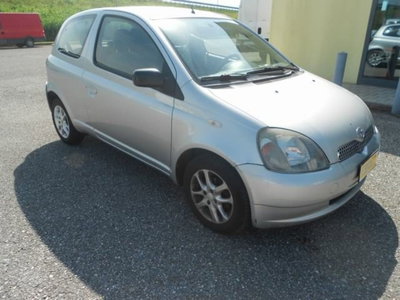 Toyota Yaris 16V cat 3 porte (2)