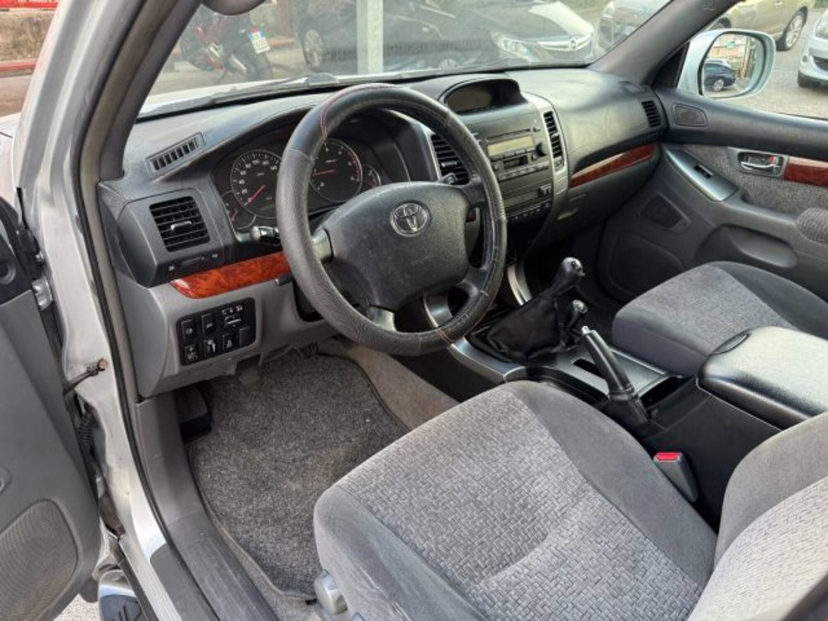 Toyota Land Cruiser D-4D 16V cat 3 porte Sol (13)
