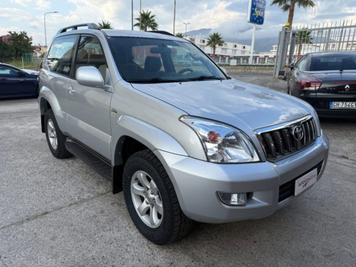 Toyota Land Cruiser D-4D 16V cat 3 porte Sol (8)