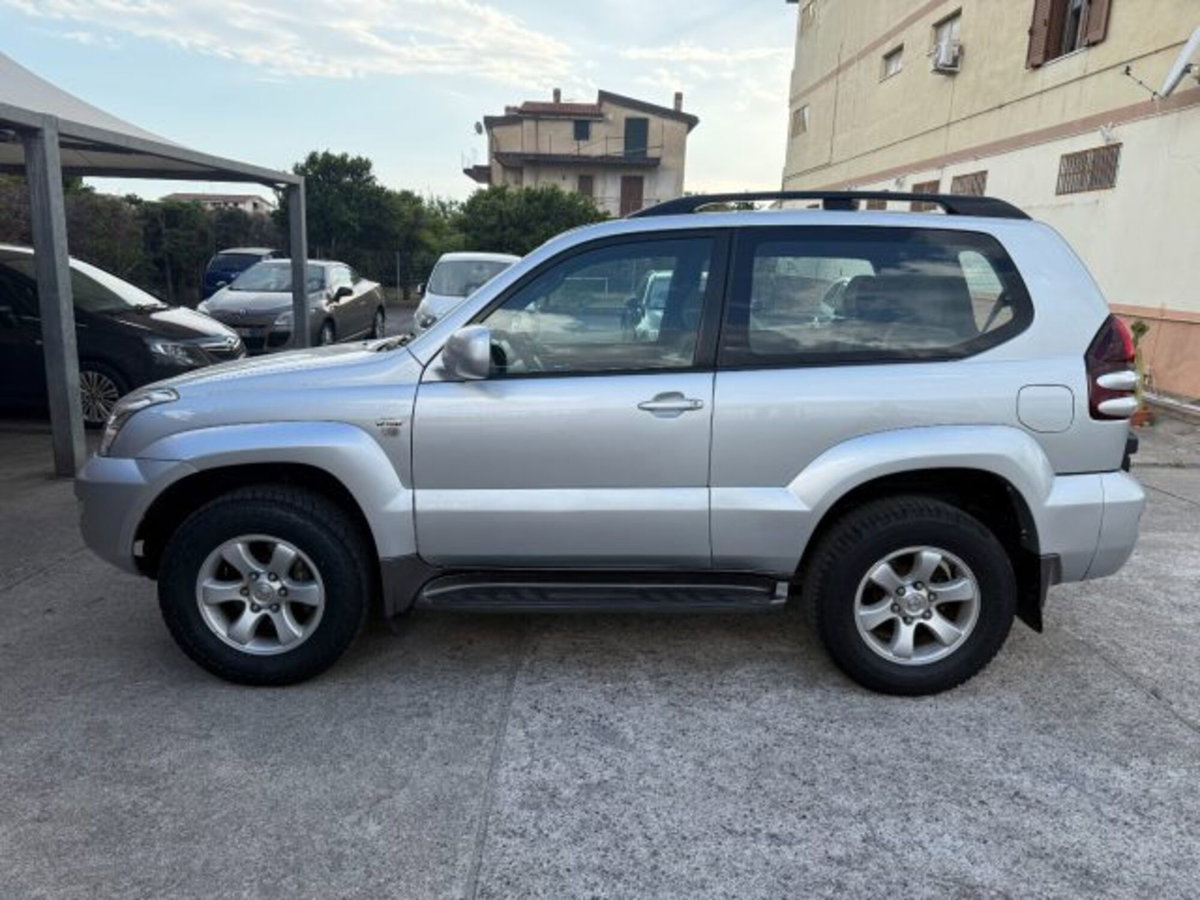 Toyota Land Cruiser D-4D 16V cat 3 porte Sol (9)