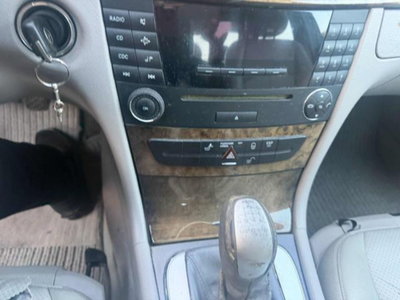 Mercedes-Benz Classe E 270 CDI cat Avantgarde (13)