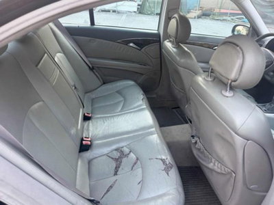 Mercedes-Benz Classe E 270 CDI cat Avantgarde (4)