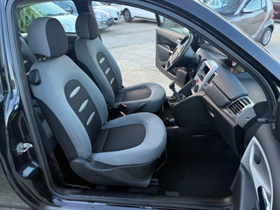Lancia Ypsilon 1.2 Oro Giallo (17)