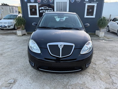 Lancia Ypsilon 1.2 Oro Giallo (2)