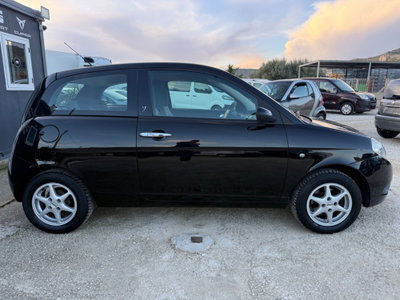 Lancia Ypsilon 1.2 Oro Giallo (4)