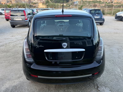 Lancia Ypsilon 1.2 Oro Giallo (6)