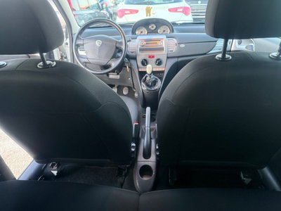 Lancia Ypsilon 1.2 Platino (19)