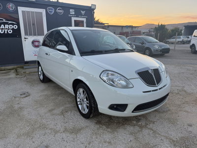 Lancia Ypsilon 1.2 Platino (3)