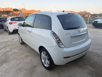 Lancia Ypsilon 1.2 Platino (7)