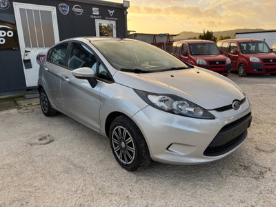 Ford Fiesta 1.6 TDCi 95 CV 5p. Titanium (3)