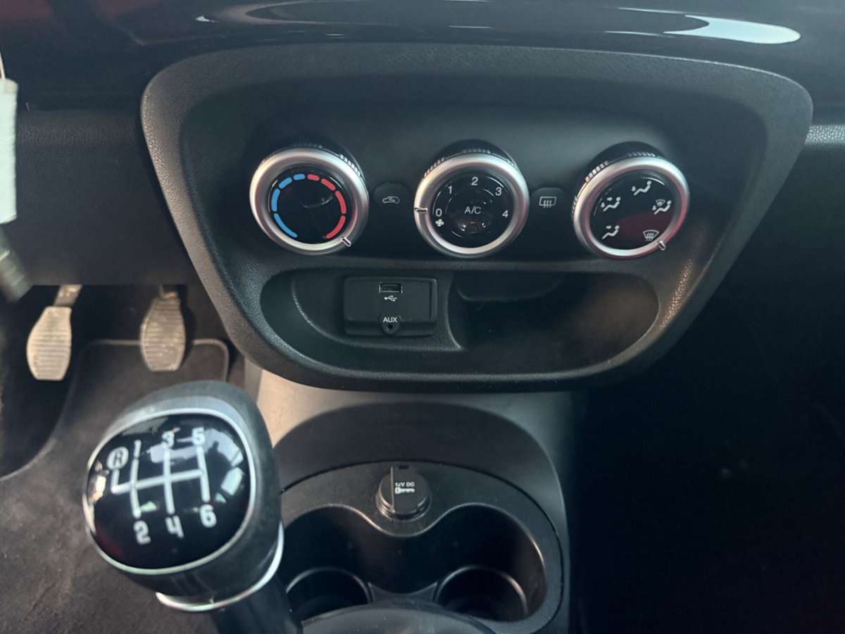 Fiat 500L Living 1.6 Multijet 105 CV Lounge (14)