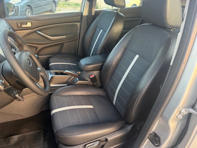 Ford Kuga 2.0 TDCi 136 CV 2WD Titanium DPF (18)