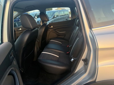Ford Kuga 2.0 TDCi 136 CV 2WD Titanium DPF (19)