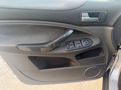 Ford Kuga 2.0 TDCi 136 CV 2WD Titanium DPF (9)