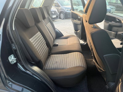 Fiat Sedici 2.0 MJT 16V DPF 4x4 Emotion (20)
