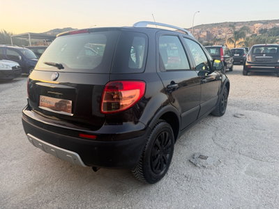Fiat Sedici 2.0 MJT 16V DPF 4x4 Emotion (5)