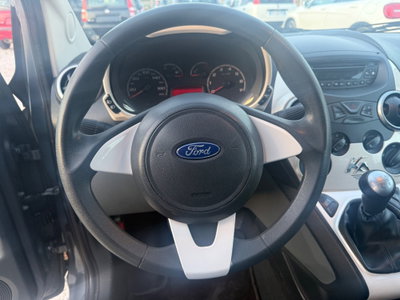 Ford Ka 1.2 8V 69CV Titanium (10)