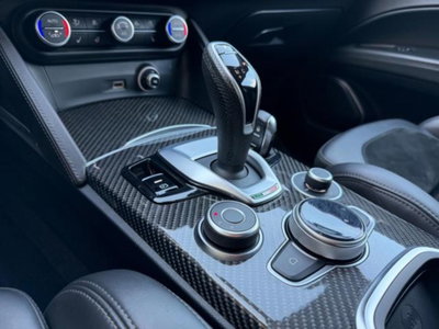 Alfa Romeo Stelvio 2.2 t Veloce Q4 210cv auto (17)