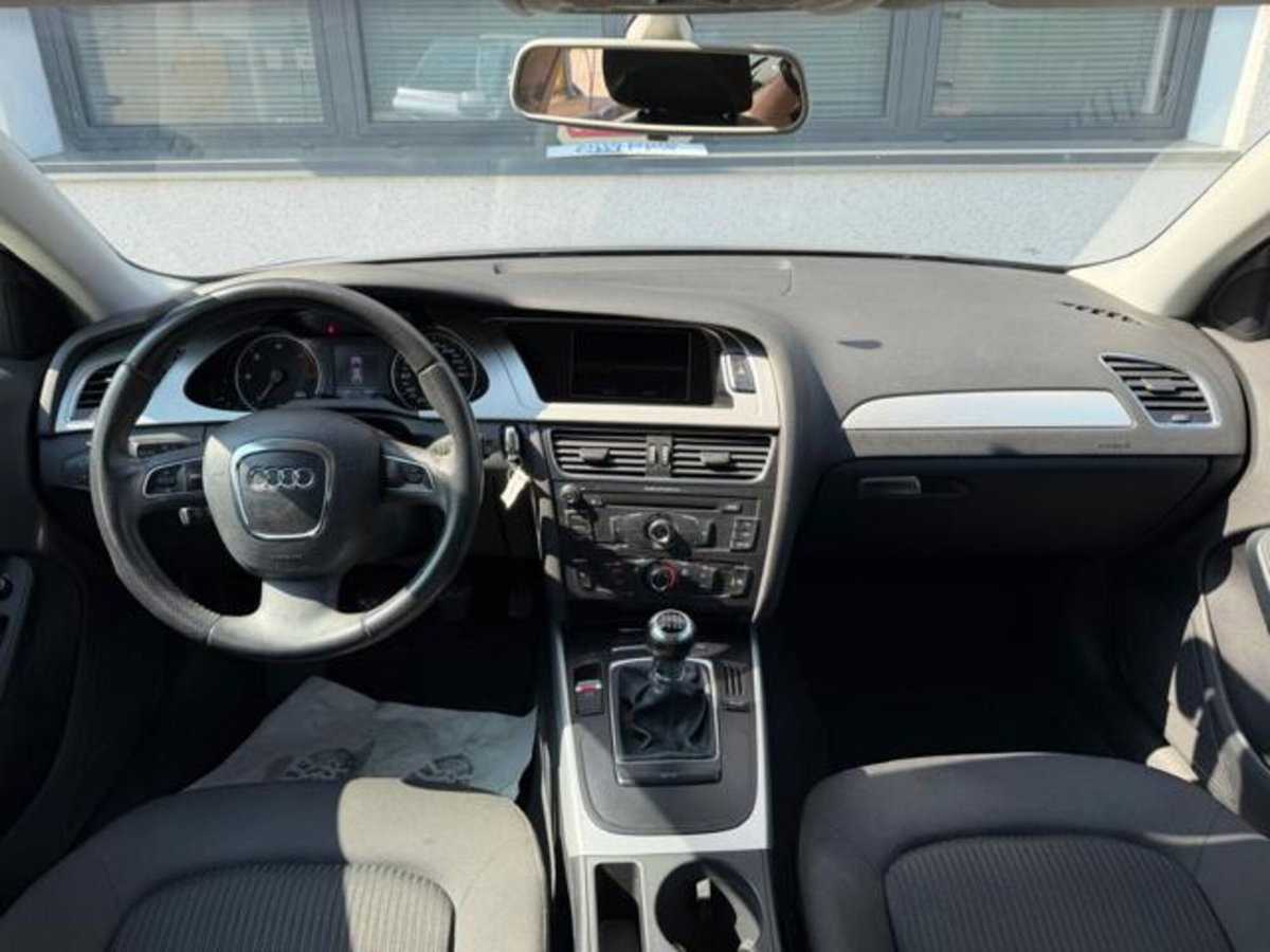 Audi A4 Avant 2.0 TDI 143CV F.AP. (10)
