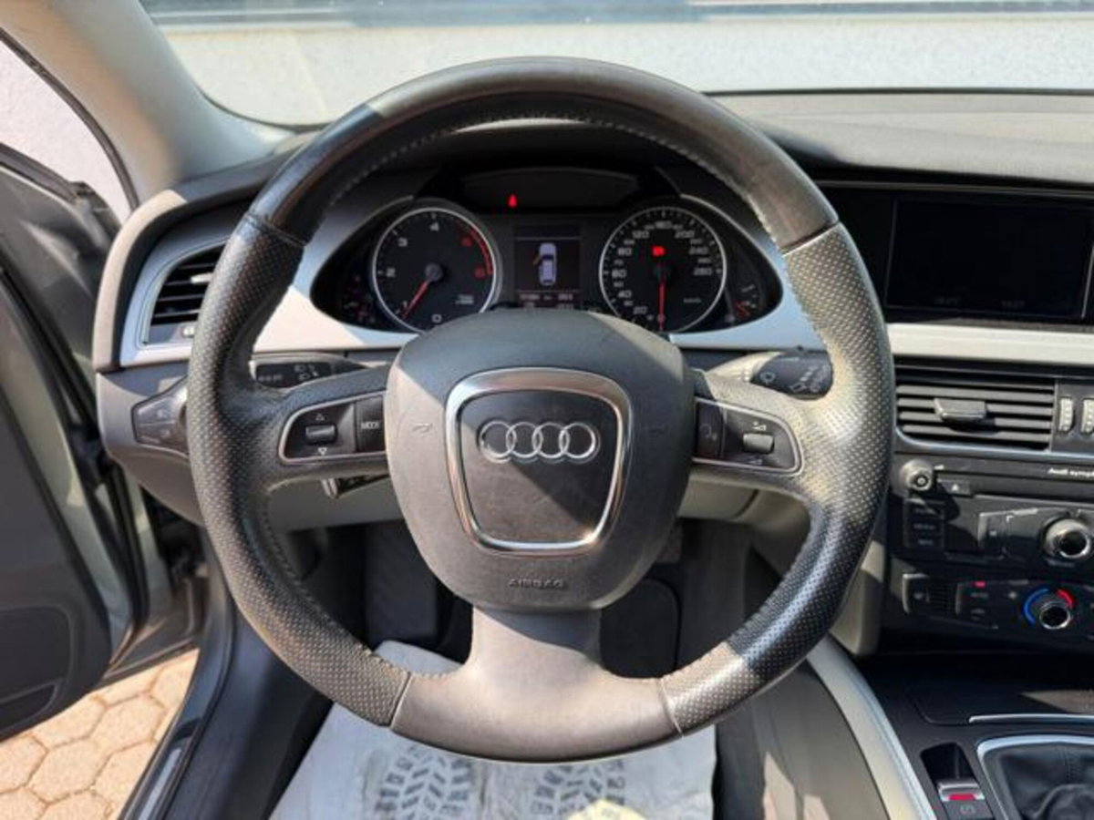 Audi A4 Avant 2.0 TDI 143CV F.AP. (11)