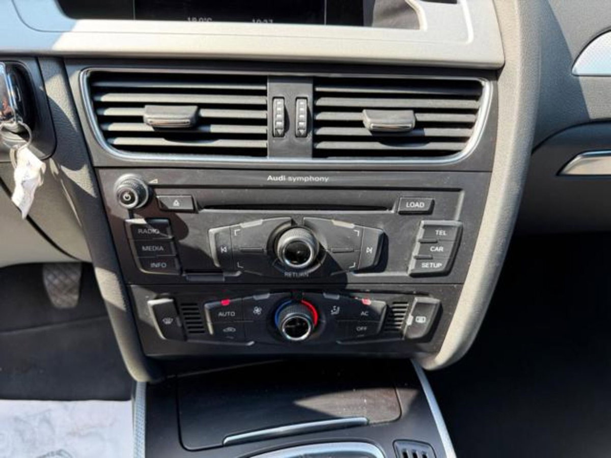 Audi A4 Avant 2.0 TDI 143CV F.AP. (13)