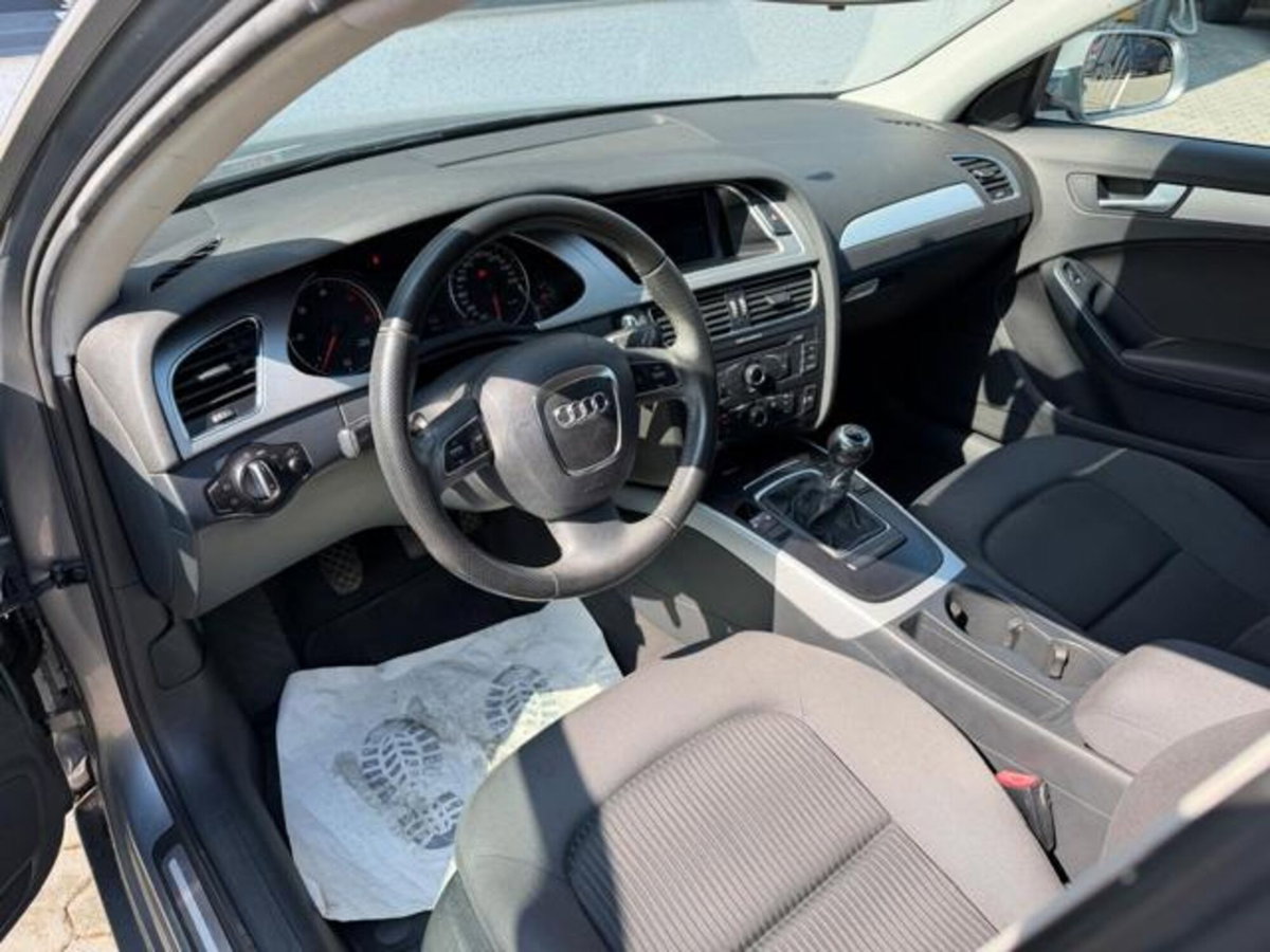 Audi A4 Avant 2.0 TDI 143CV F.AP. (18)