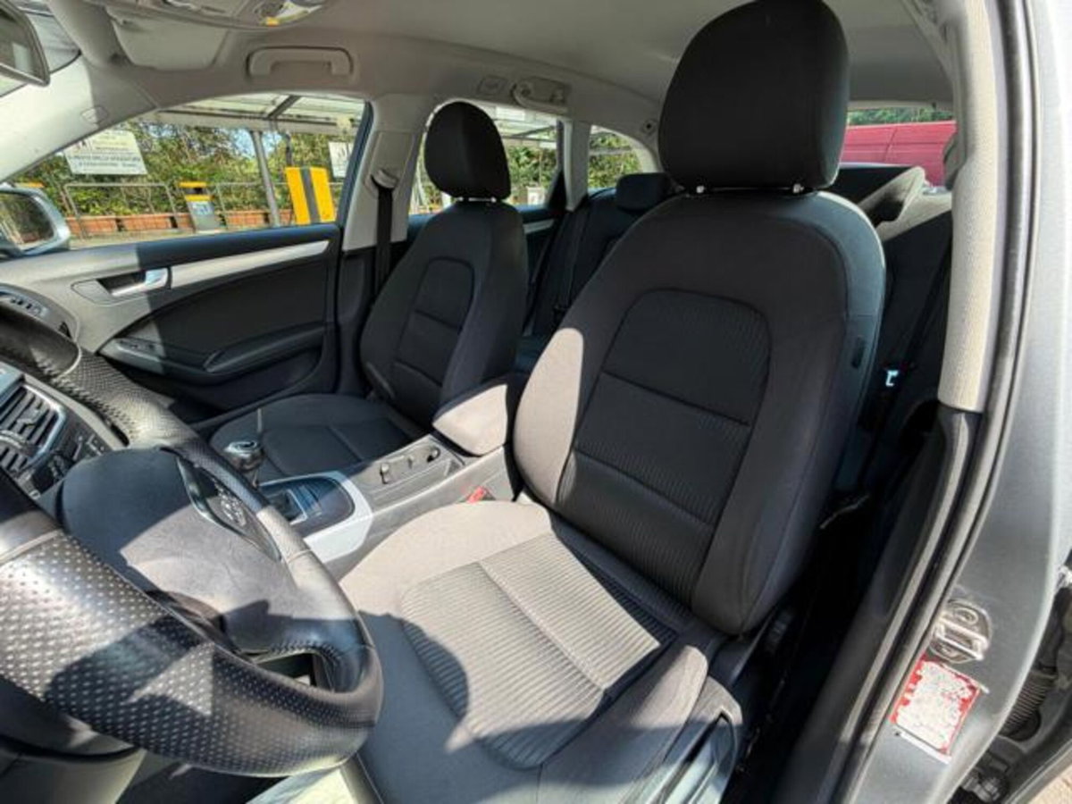 Audi A4 Avant 2.0 TDI 143CV F.AP. (19)