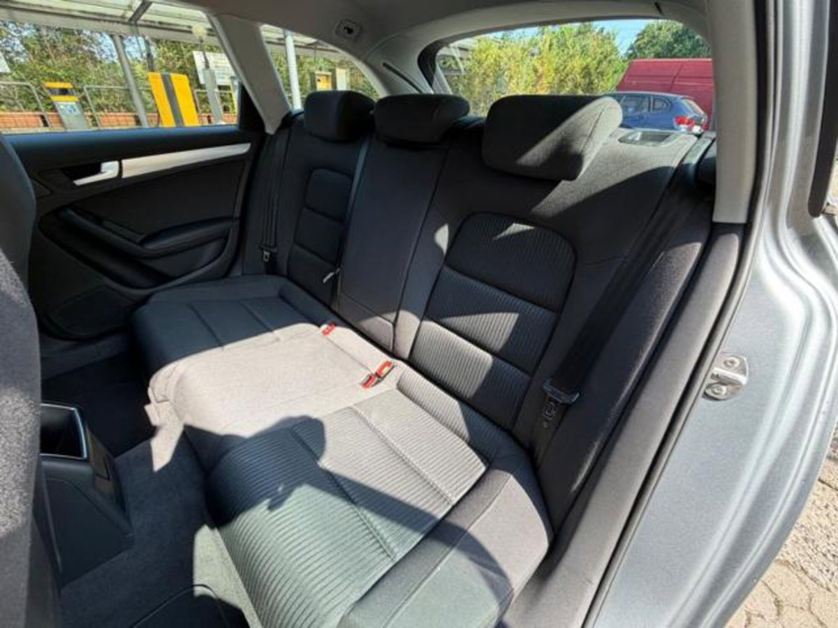 Audi A4 Avant 2.0 TDI 143CV F.AP. (20)
