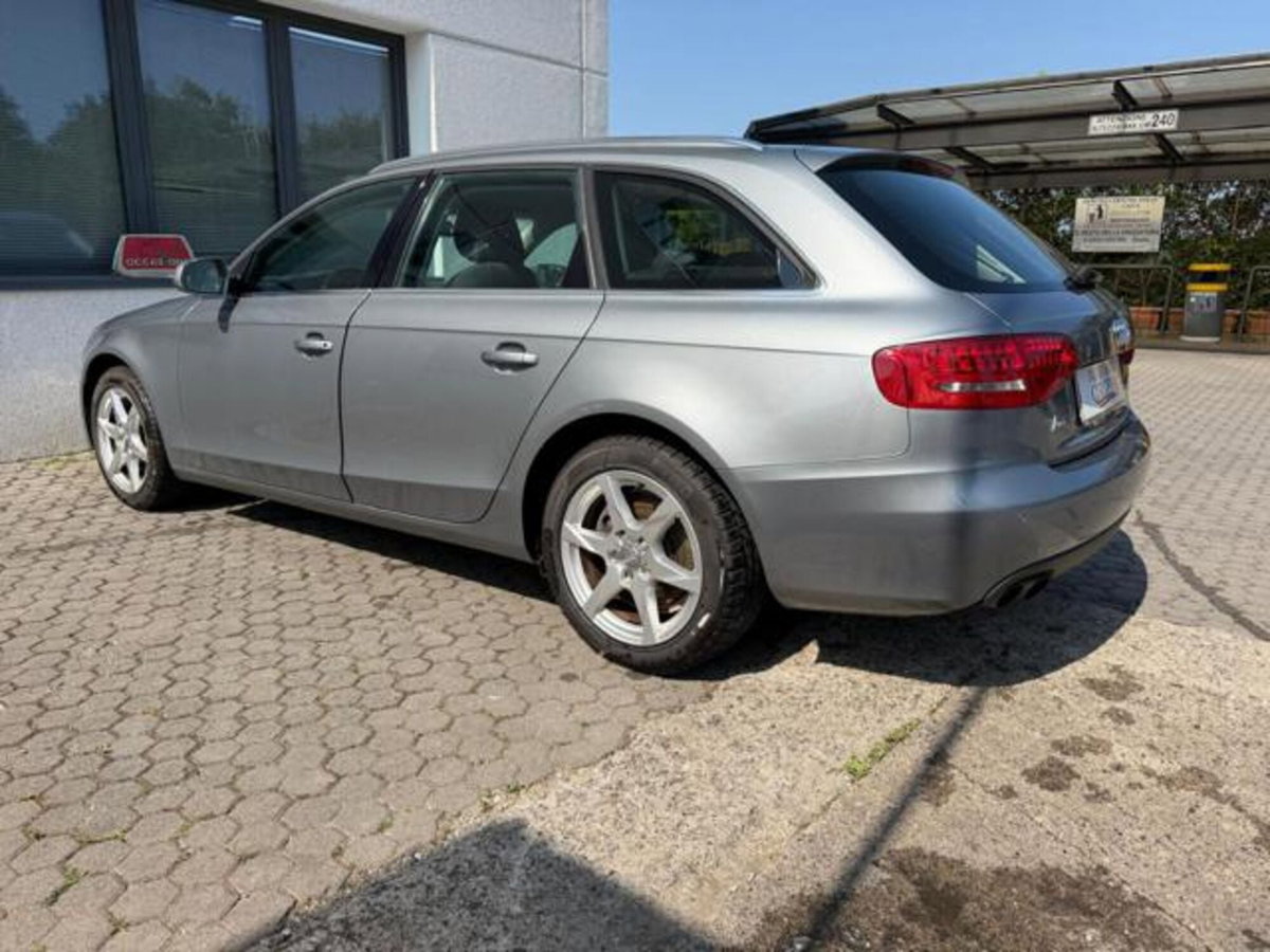 Audi A4 Avant 2.0 TDI 143CV F.AP. (8)