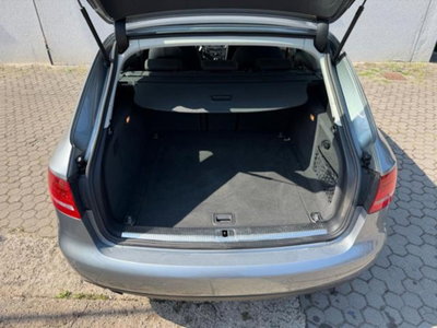 Audi A4 Avant 2.0 TDI 143CV F.AP. (9)