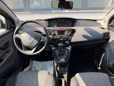 Lancia Ypsilon 1.0 FireFly 5 porte S&S Hybrid Silver Plus (10)