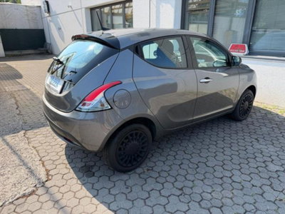 Lancia Ypsilon 1.0 FireFly 5 porte S&S Hybrid Silver Plus (5)