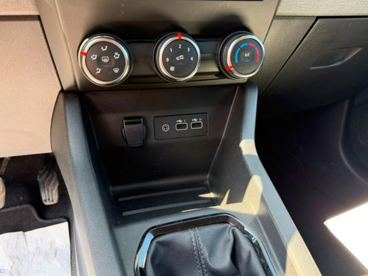 Renault Clio 1.0 sce Evolution 65cv (16)