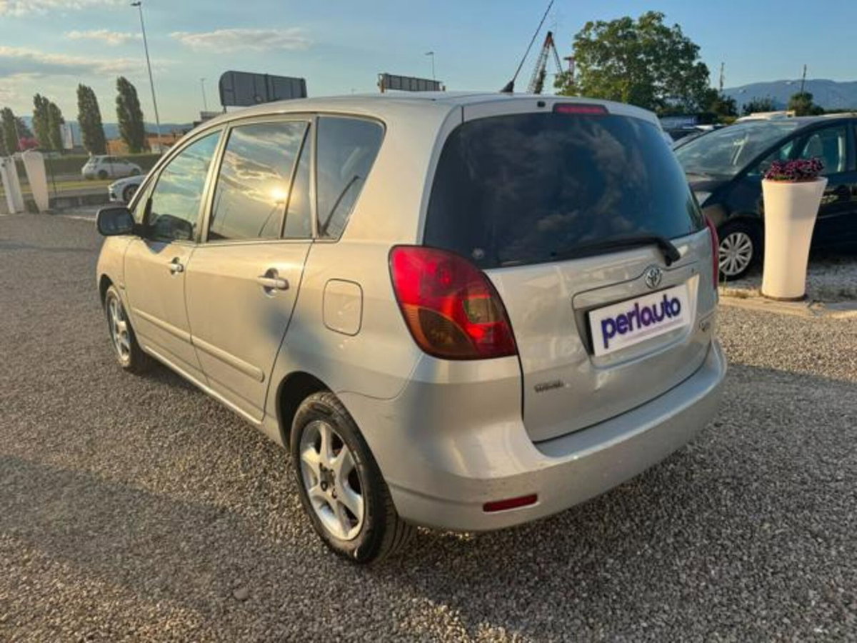 Toyota Corolla Verso 1.6 16V (5)