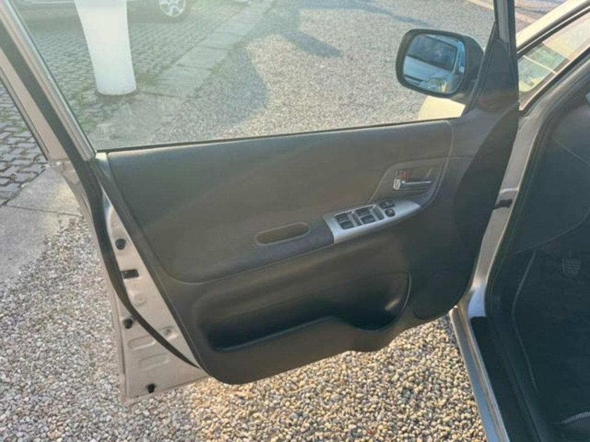 Toyota Corolla Verso 1.6 16V (8)
