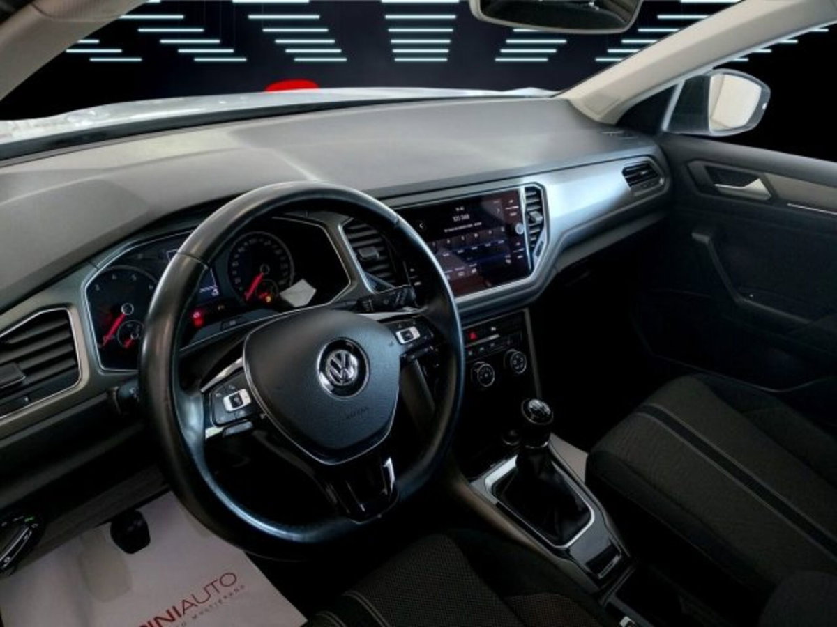 Volkswagen T-Roc 1.0 TSI 115 CV Style BlueMotion Technology (13)