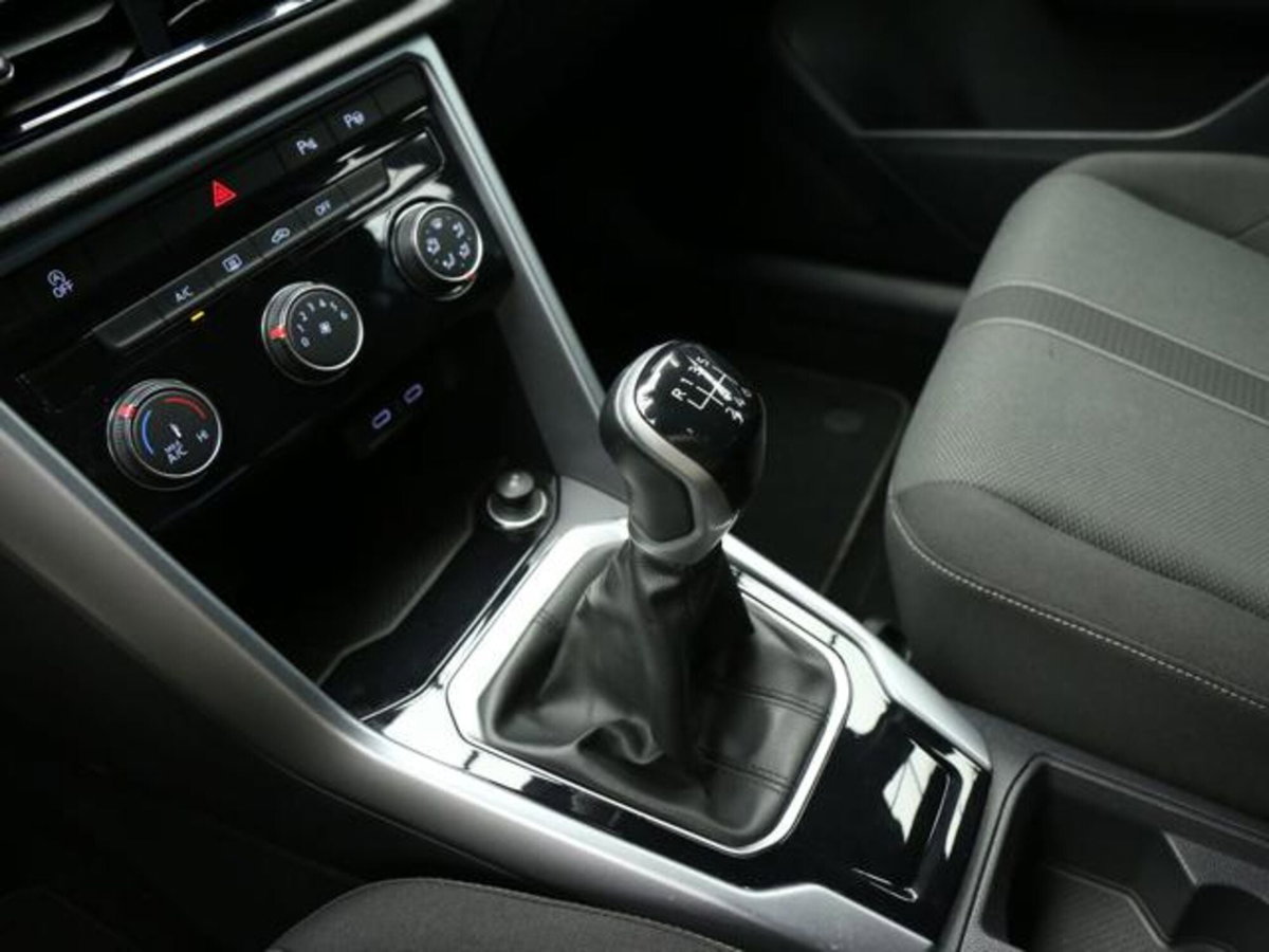 Volkswagen T-Roc 1.0 TSI Life (13)