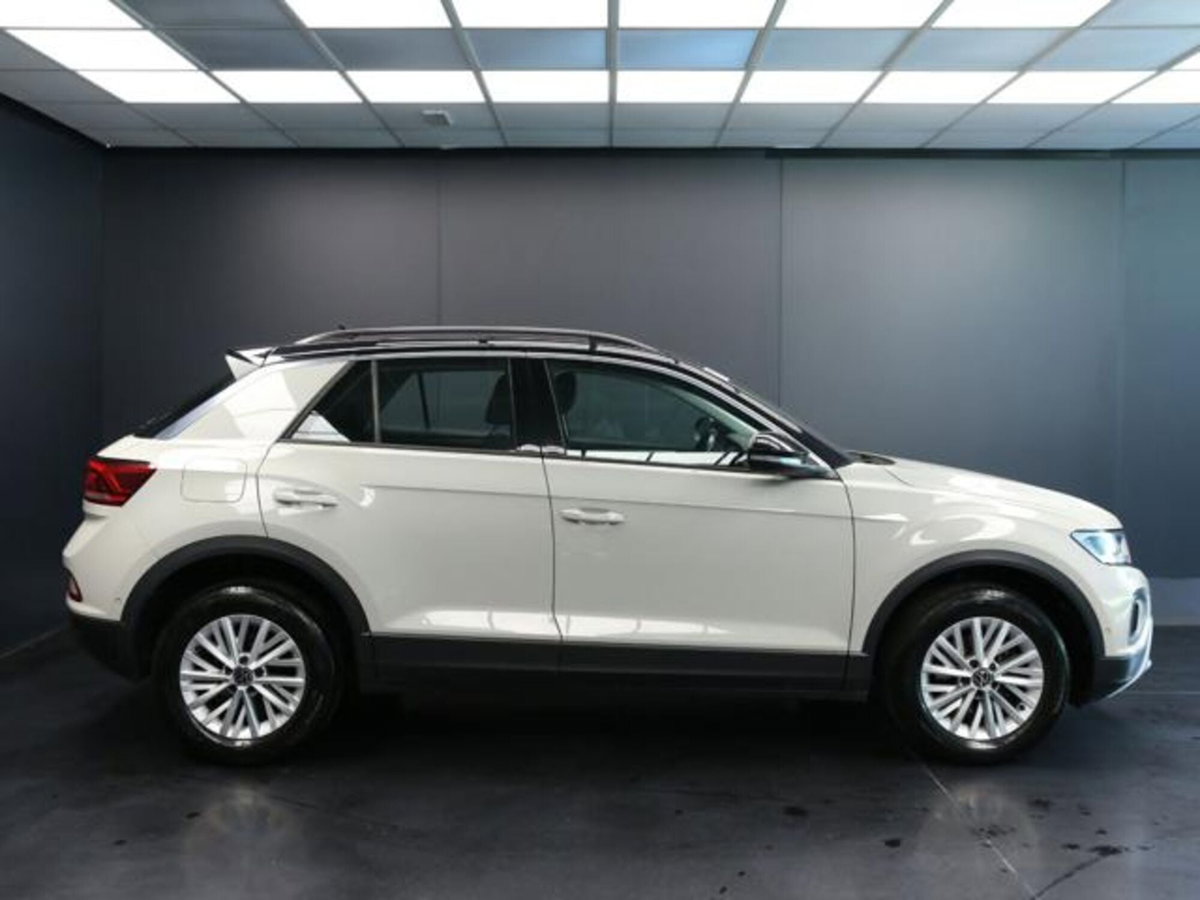 Volkswagen T-Roc 1.0 TSI Life (7)