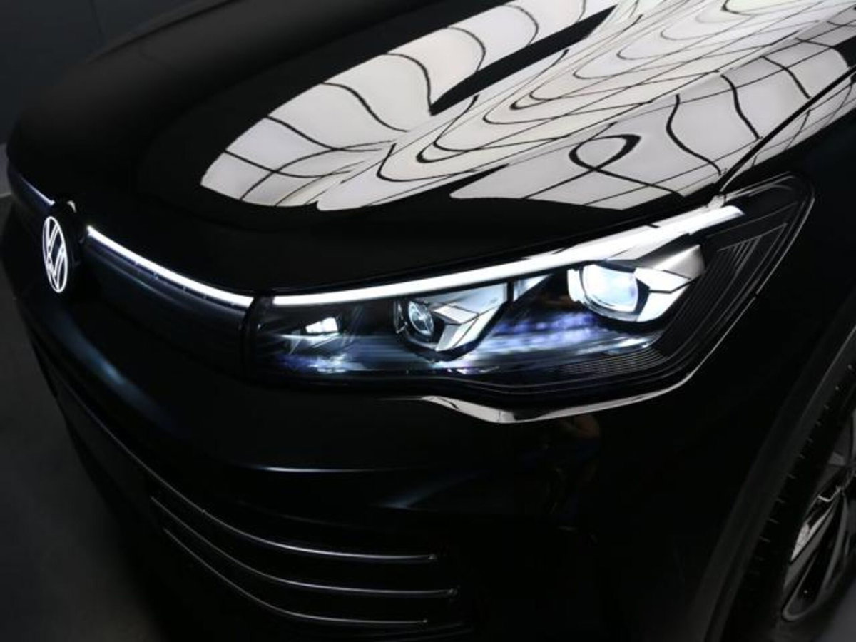 Volkswagen Tiguan 2.0 tdi Elegance 150cv dsg (11)