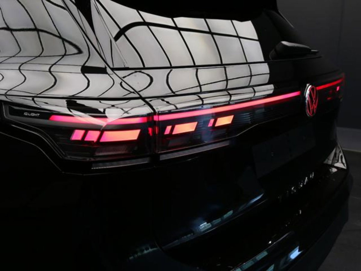 Volkswagen Tiguan 2.0 tdi Elegance 150cv dsg (12)