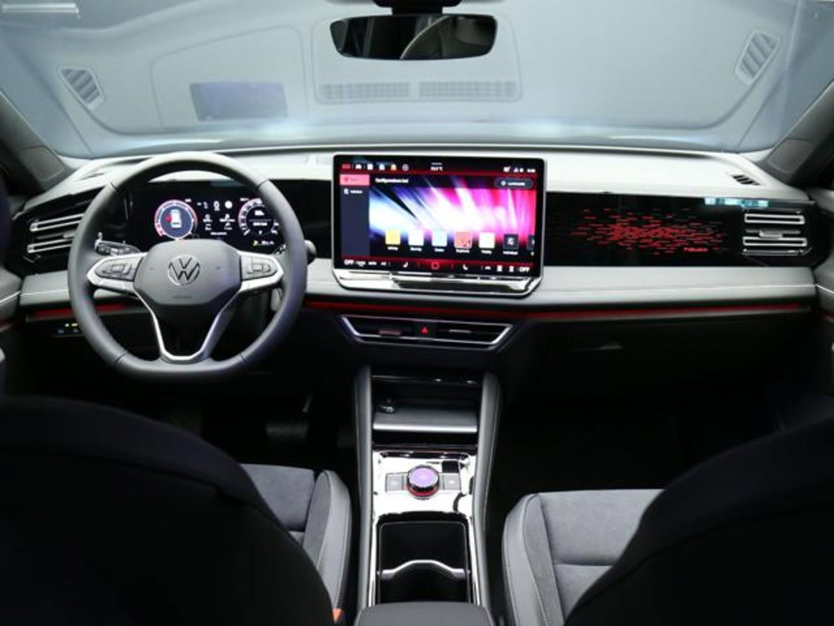 Volkswagen Tiguan 2.0 tdi Elegance 150cv dsg (13)