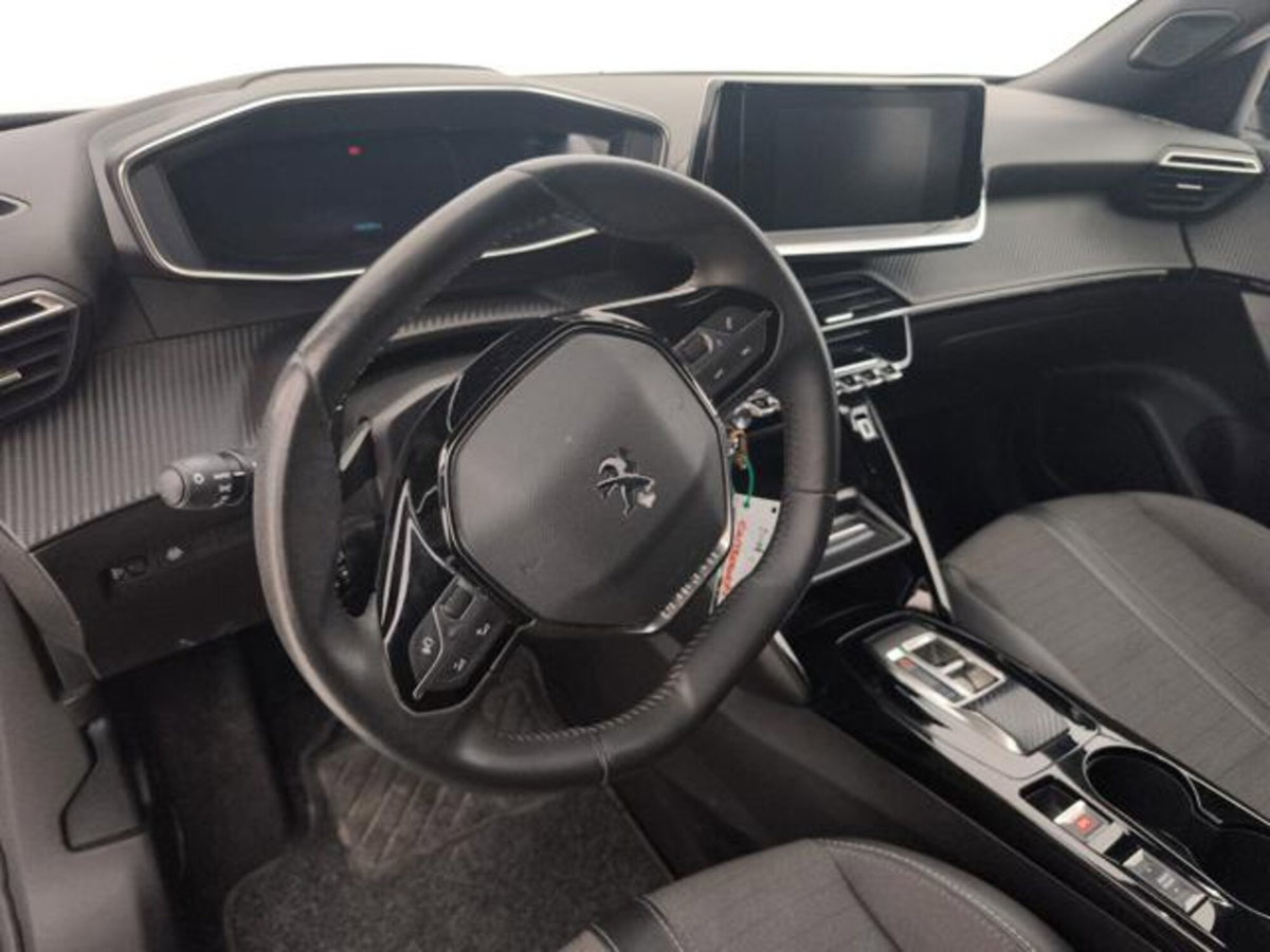 Peugeot 2008 BlueHDi 130 S&S EAT8 Allure Pack (10)