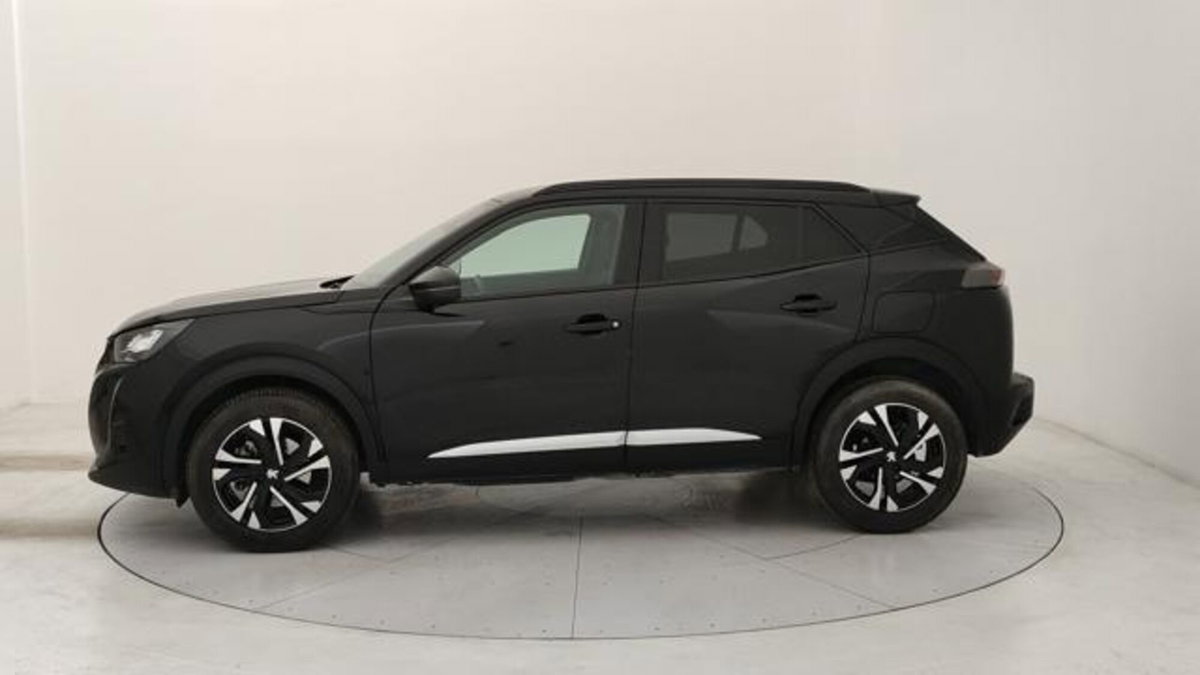 Peugeot 2008 BlueHDi 130 S&S EAT8 Allure Pack (2)