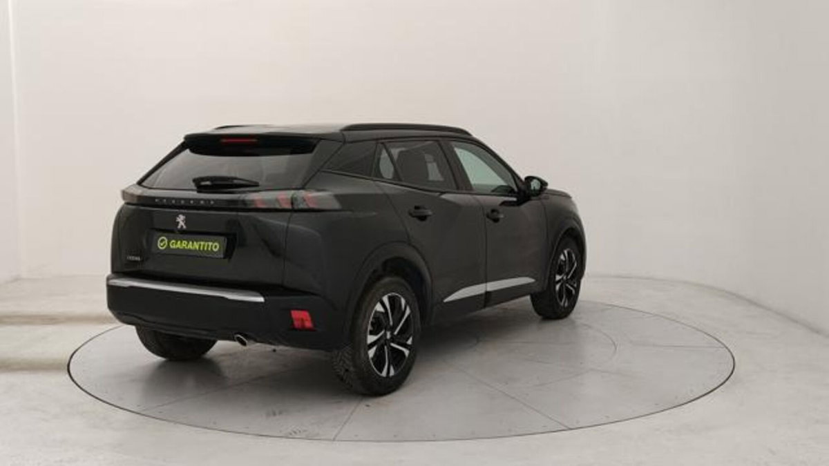 Peugeot 2008 BlueHDi 130 S&S EAT8 Allure Pack (5)