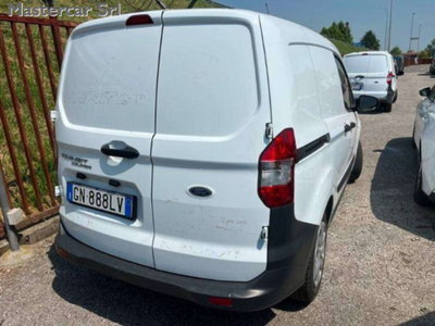Ford Tourneo Courier 1.5 TDCI 100 CV Plus (10)