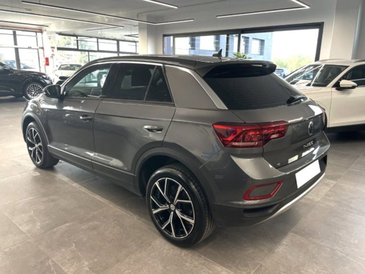 Volkswagen T-Roc 1.0 TSI Life (11)